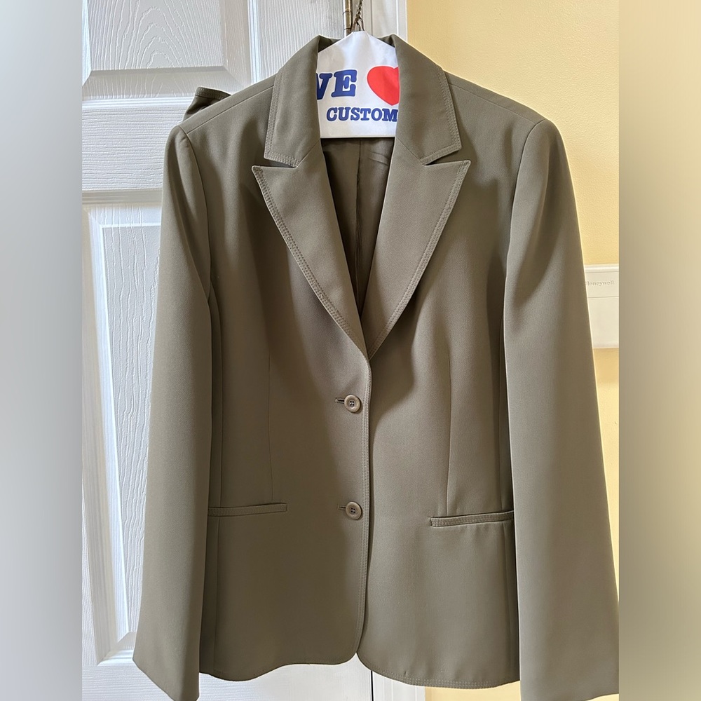 Kate Hill suit with skirt; Size 12; Color Olive; excellent condition